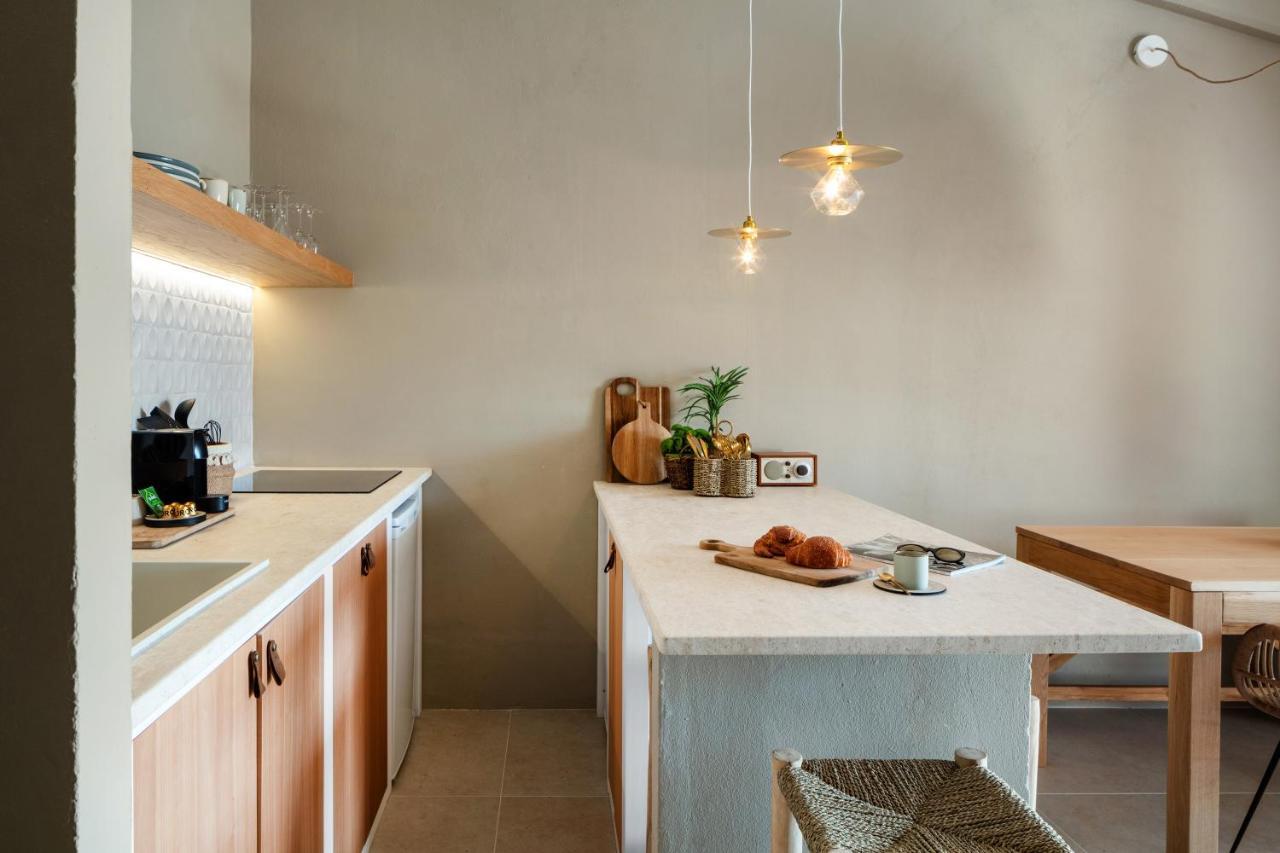 Baia Dorata Beach Apartment Porto Istana ภายนอก รูปภาพ