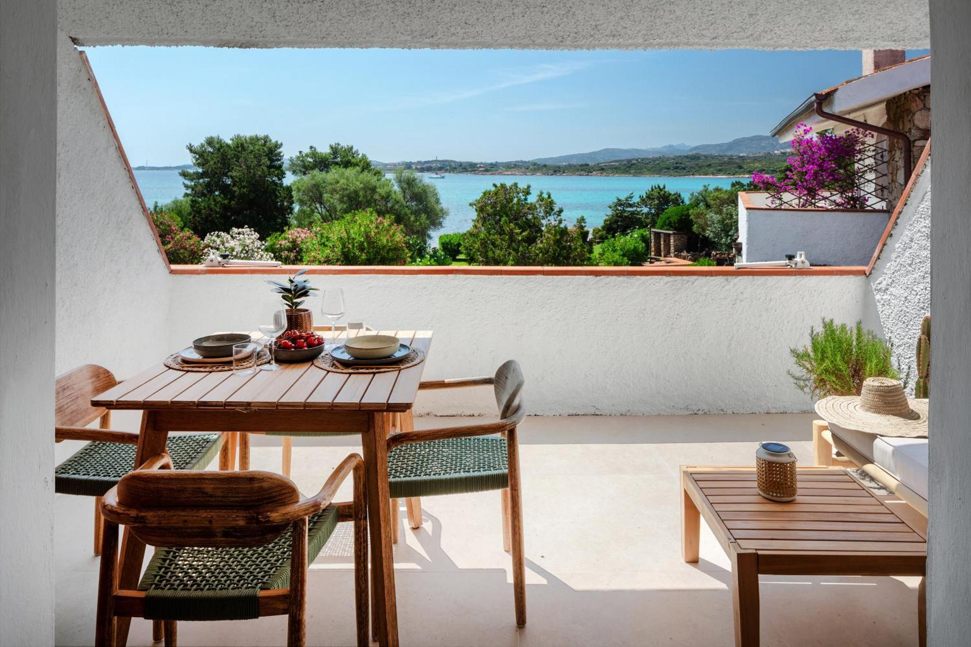 Baia Dorata Beach Apartment Porto Istana ภายนอก รูปภาพ